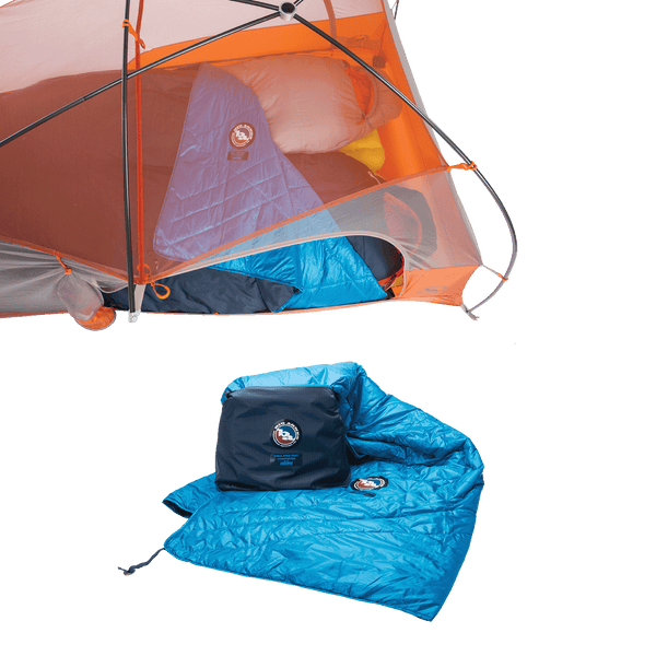 Piumino da tenda isolato mostrato all'interno e all'esterno della tenda